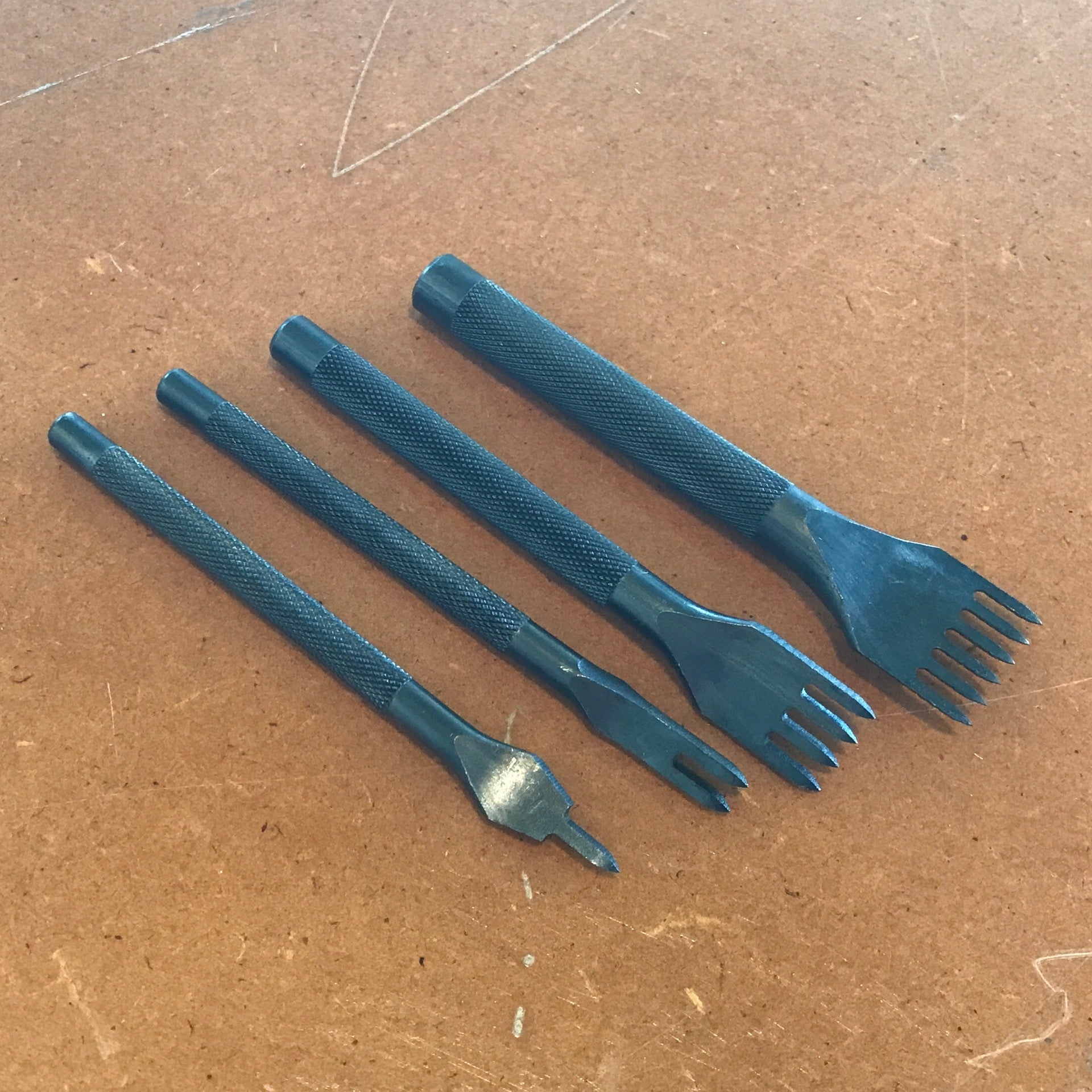 Stitching Chisel Set 2.5mm